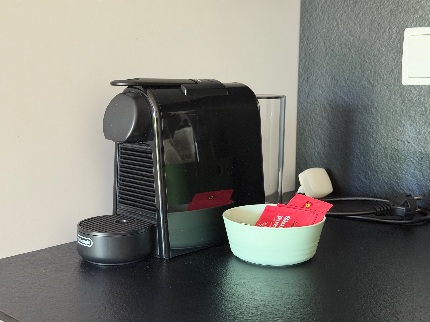 Kávovar Nespresso s kapslemi
